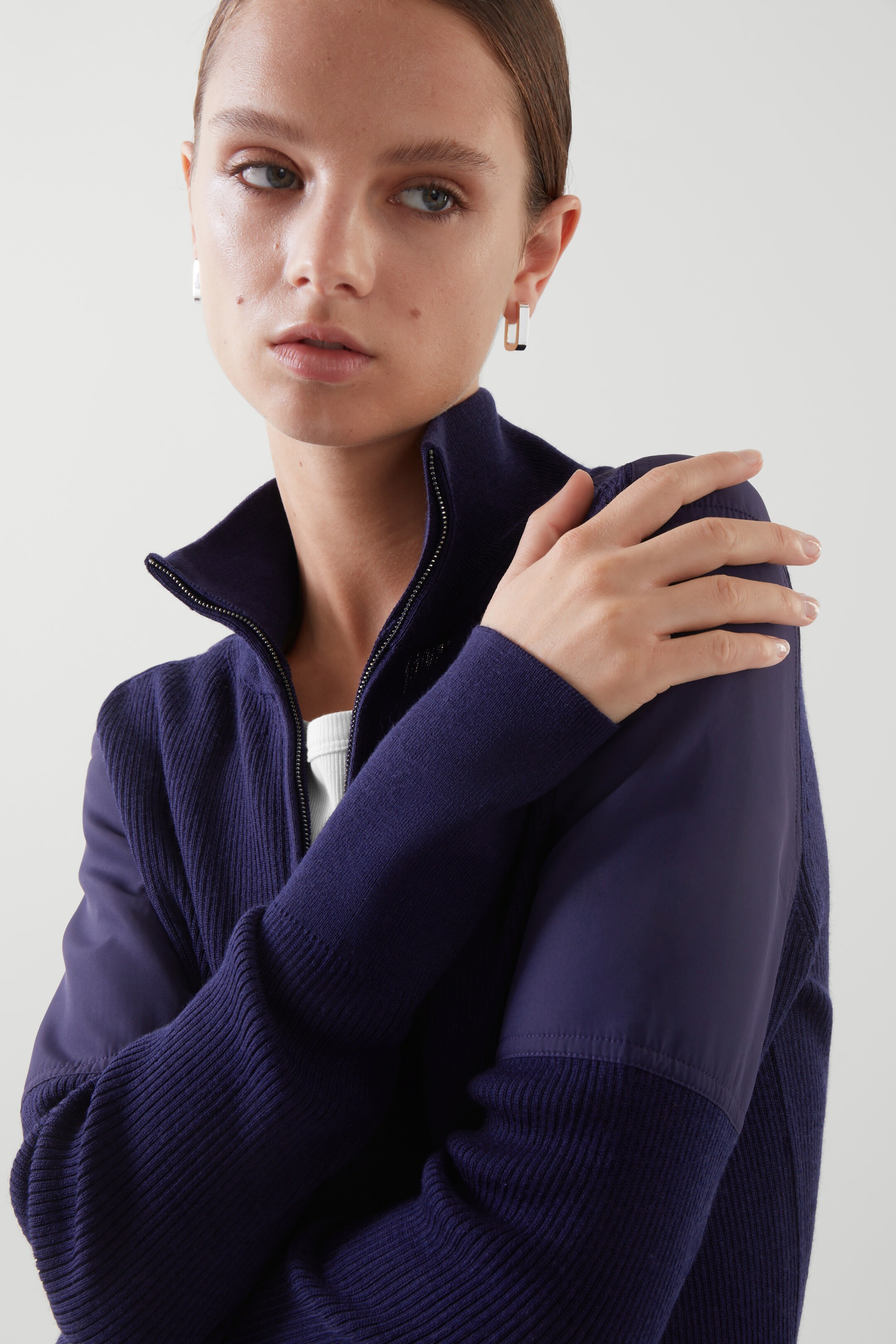 Top image of cos CONTRAST-PANEL KNITTED JACKET in NAVY