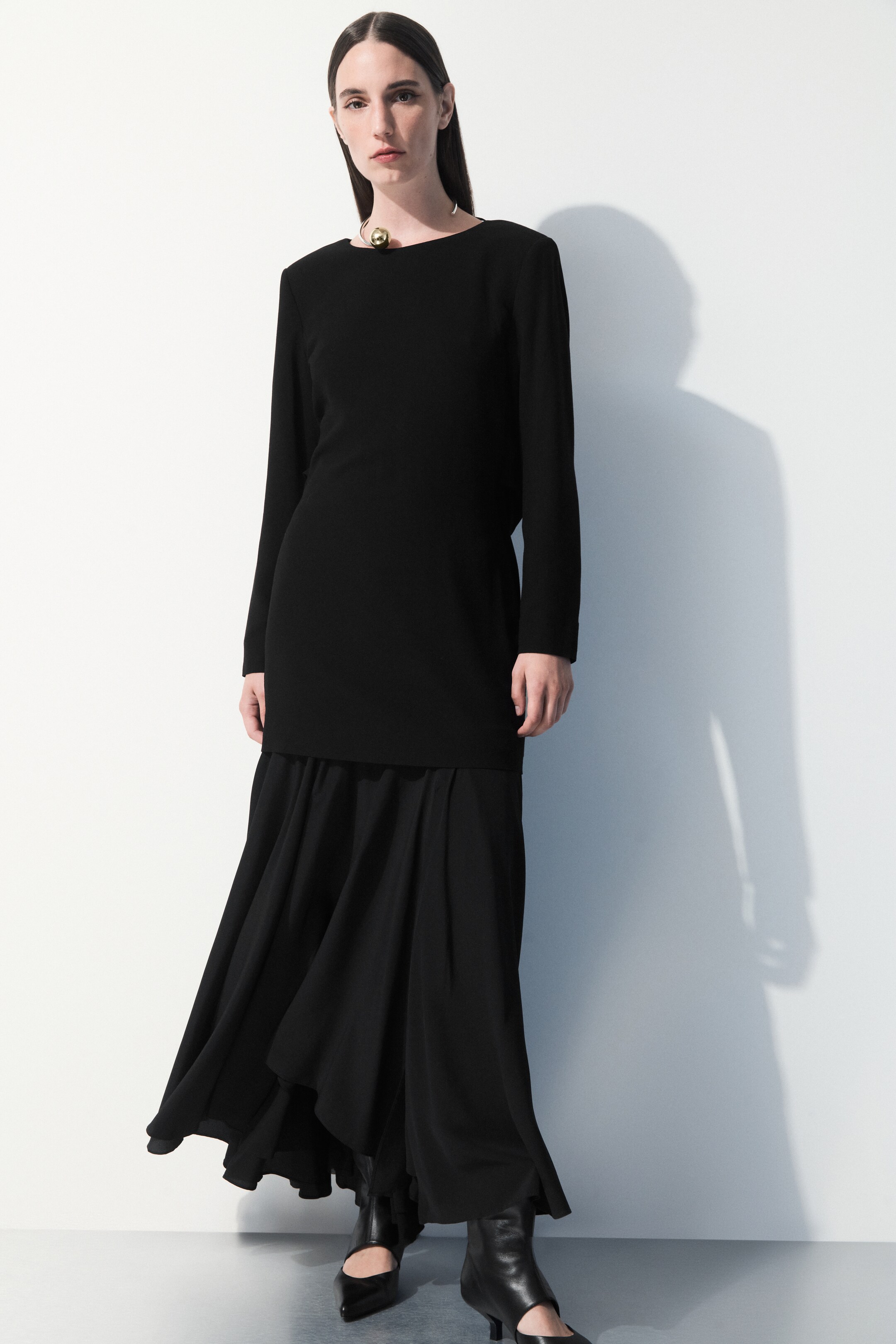 The flared silk maxi skirt - BLACK - women | COS AU