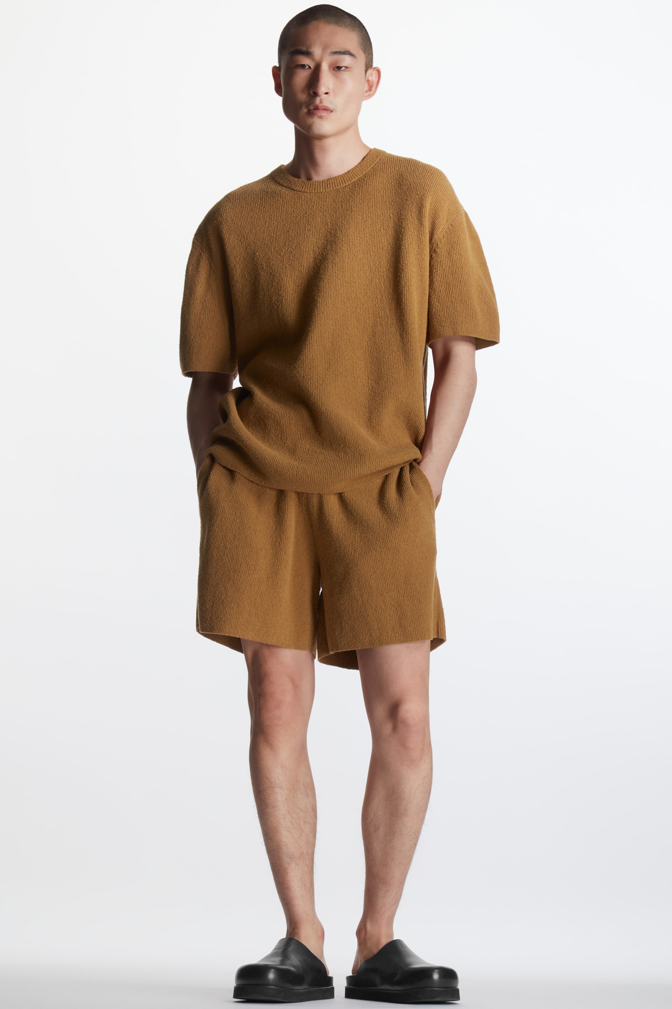 Front image of cos ELASTICATED BOUCLÉ SHORTS in TERRACOTTA