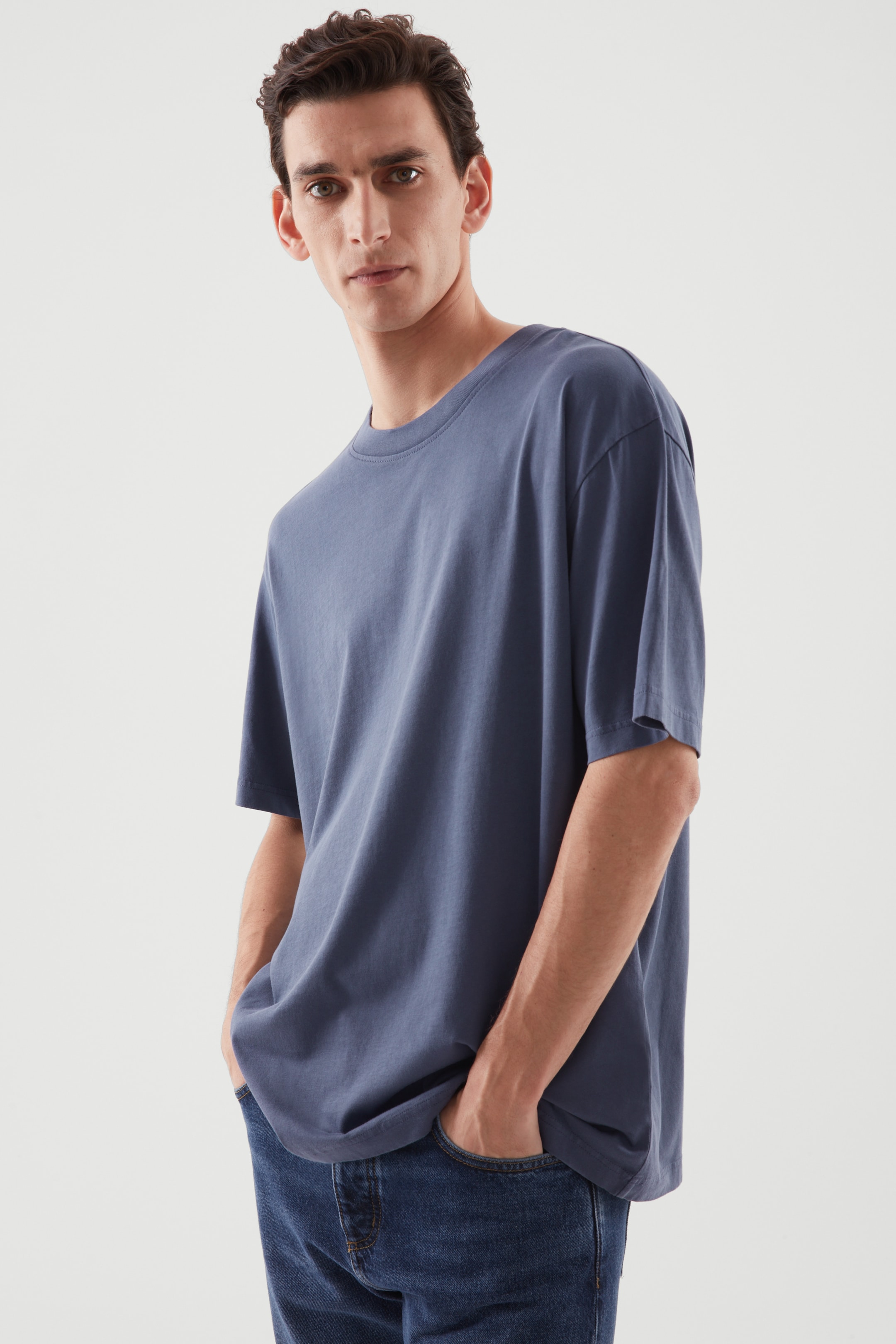 Front image of cos RELAXED-FIT T-SHIRT in WASHED NAVY