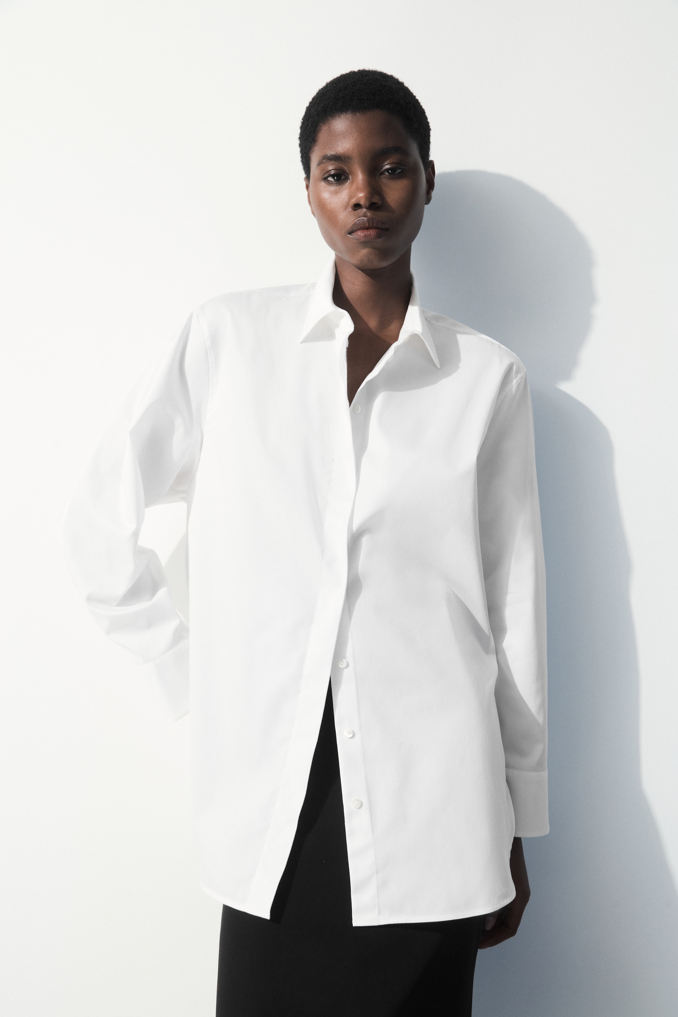 The oversized cotton-sateen shirt - WHITE - women | COS AU