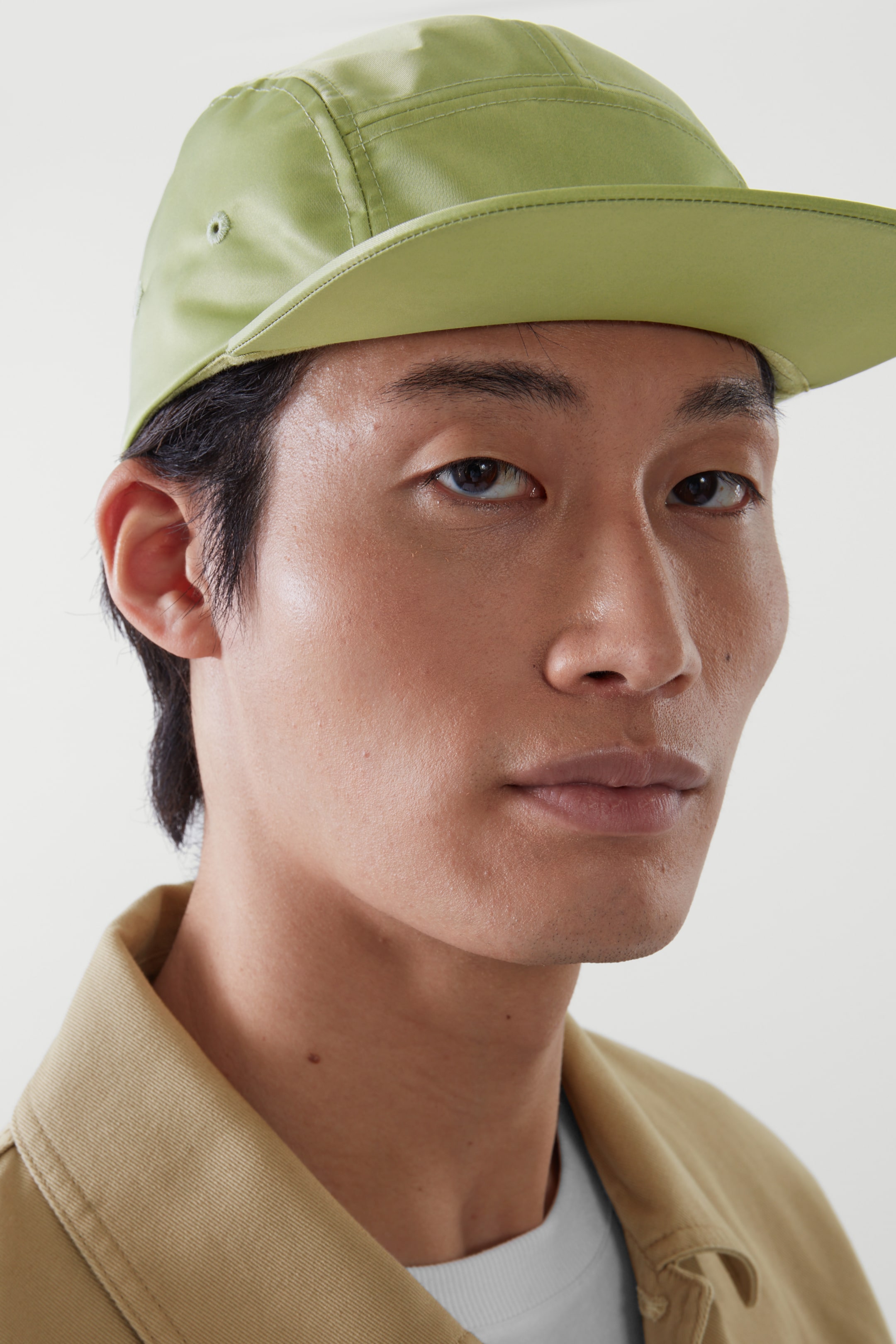 Front image of cos NYLON FIVE-PANEL CAP in GREEN