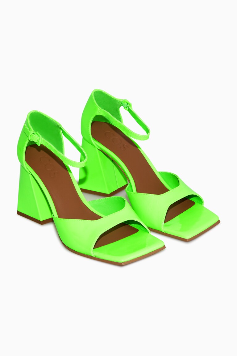 SQUARE-TOE BLOCK-HEELED SANDALS