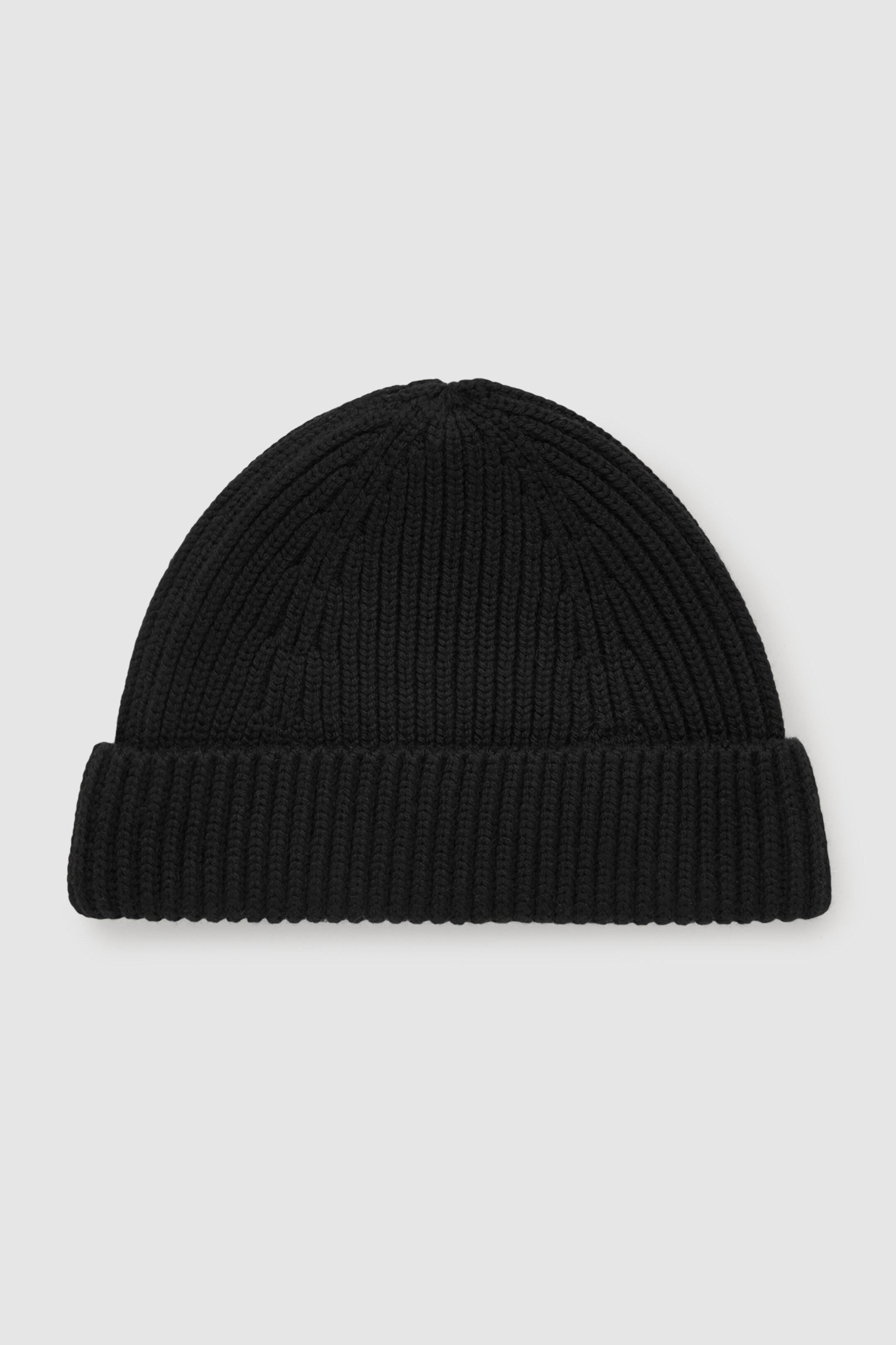 cos short merino beanie