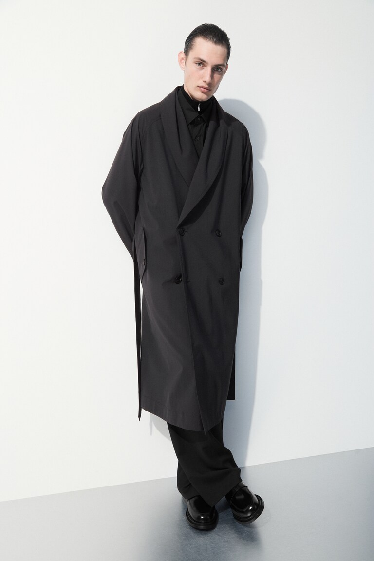 THE TECHNICAL WOOL-BLEND TRENCH COAT