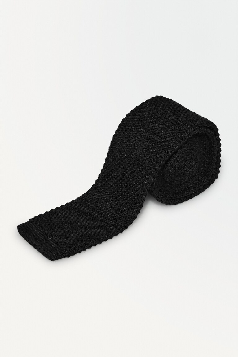 THE KNITTED SILK TIE