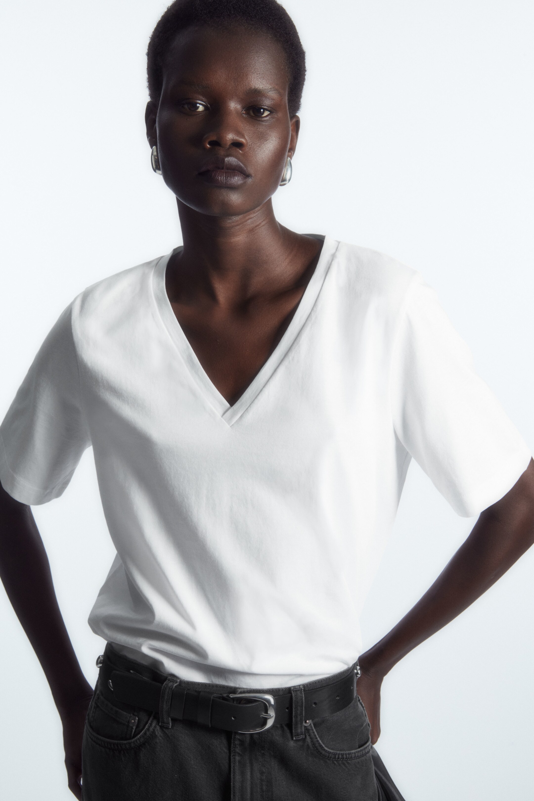 Front image of cos V-NECK T-SHIRT in white