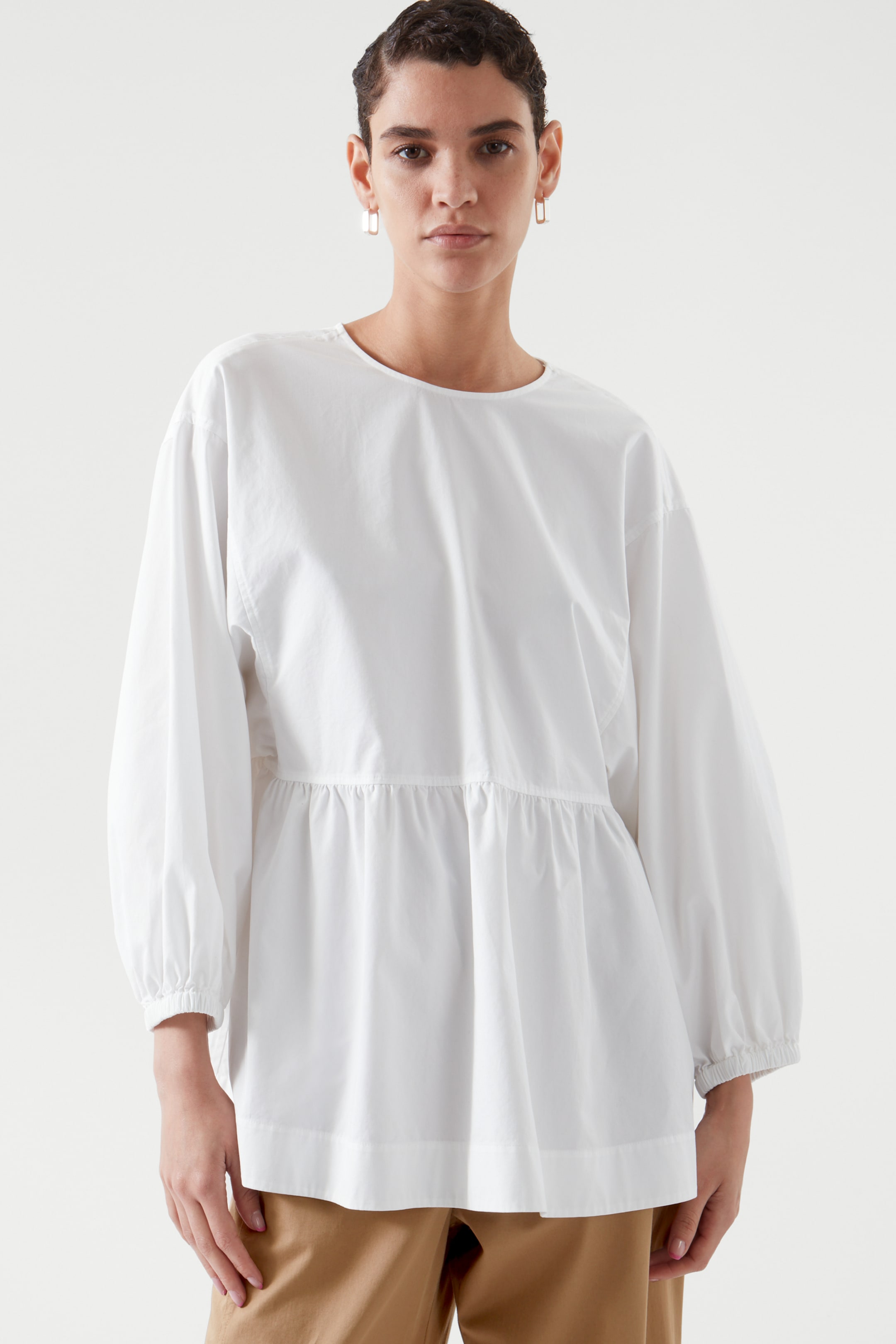 Top image of cos OPEN-BACK TUNIC TOP in White