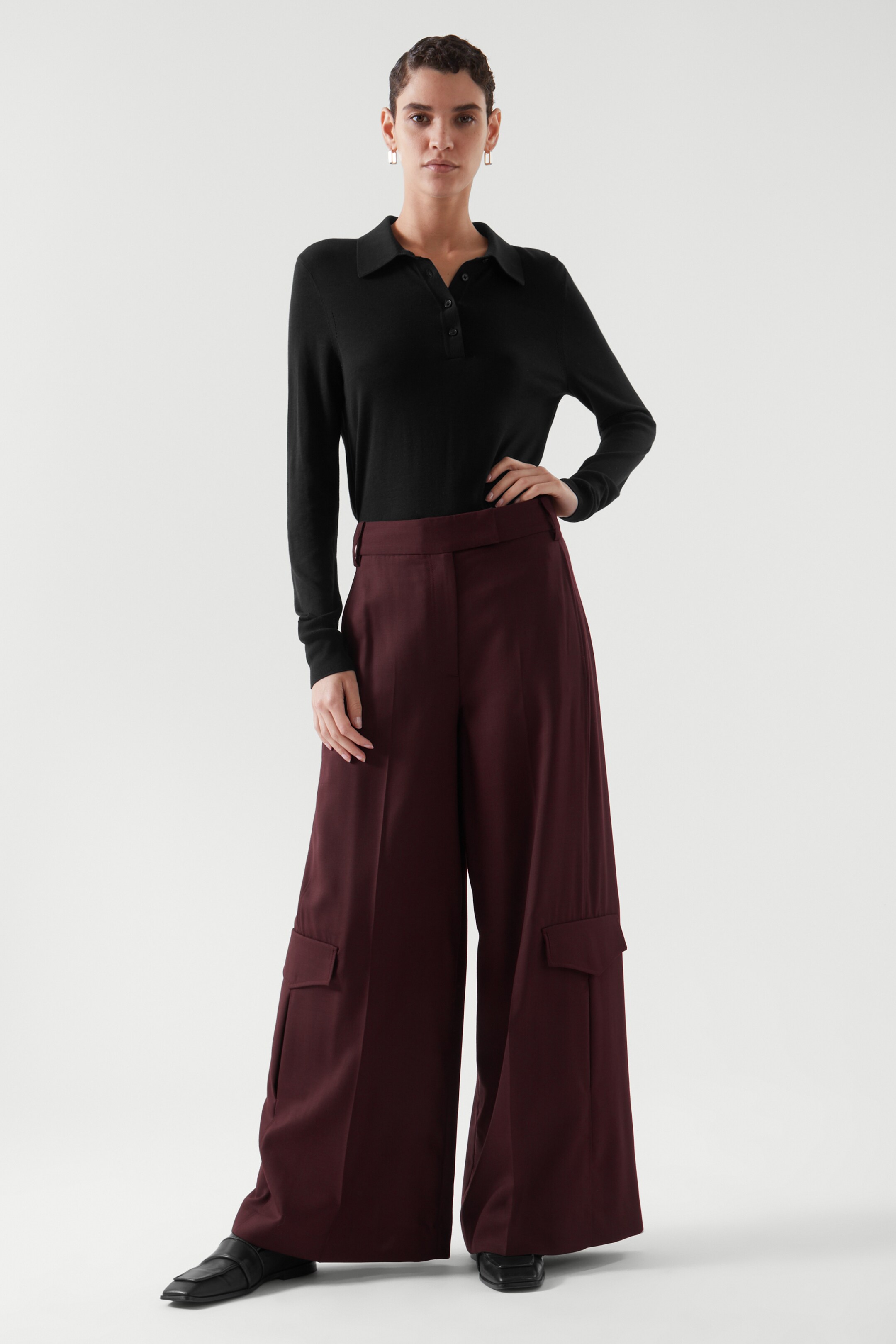 Front image of cos WIDE-LEG CARGO PANTS in BURGUNDY