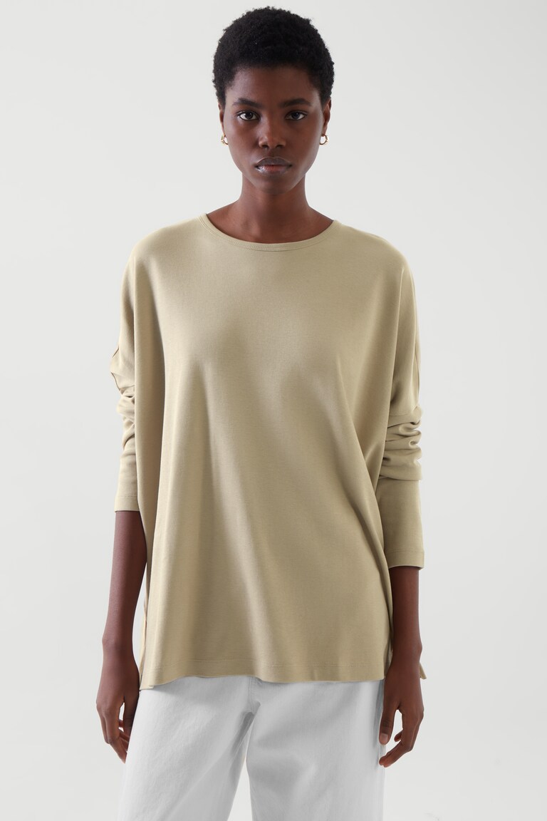 RELAXED-FIT LONG-SLEEVE TOP
